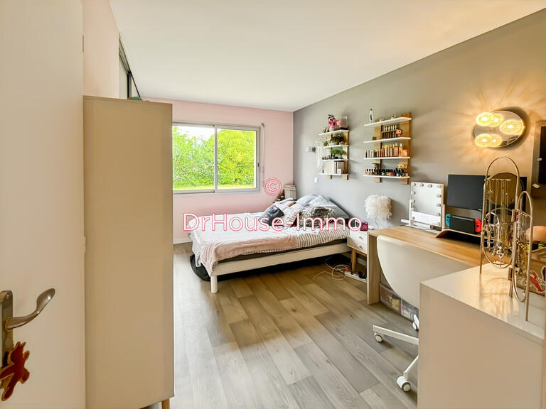 Villa Saint-Médard-en-Jalles - 5 chambres - 150m²