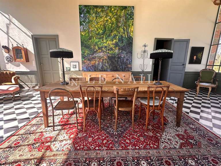 Château Saint-Mesmin - 10 chambres - 715m²