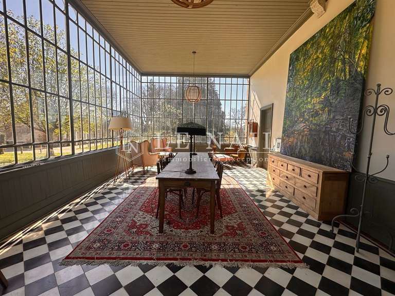 Château Saint-Mesmin - 10 chambres - 715m²