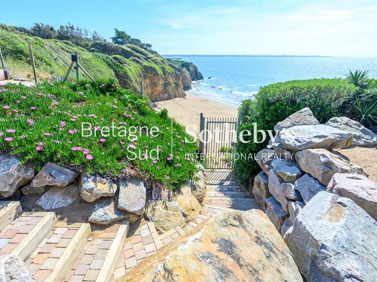 House Saint-Michel-Chef-Chef - 4 bedrooms - 467m²