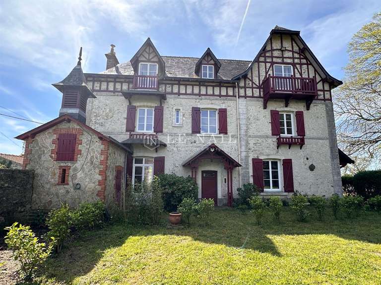 Manor Saint-Michel-Chef-Chef - 4 bedrooms - 216m²