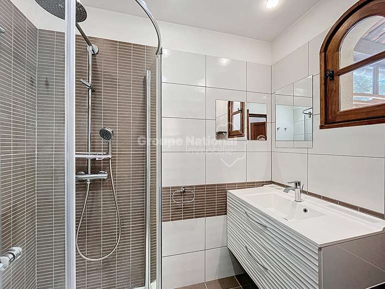 Maison Saint-Michel-d'Euzet - 4 chambres - 210m²