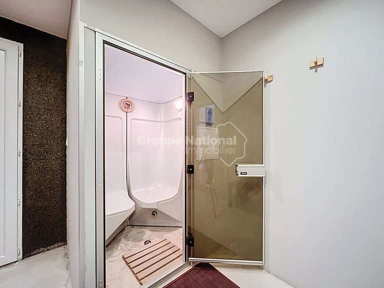 Maison Saint-Michel-d'Euzet - 4 chambres - 210m²