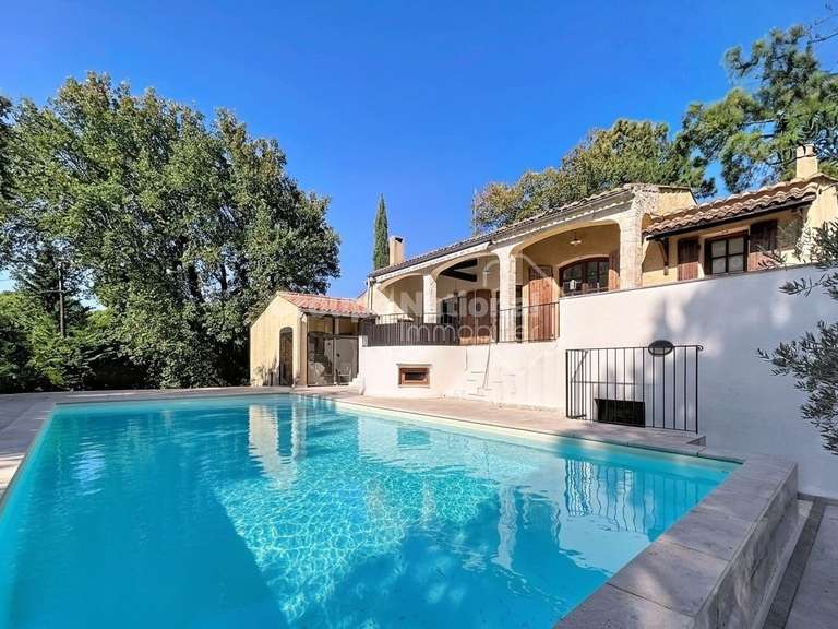 House Saint-Michel-d'Euzet - 4 bedrooms - 210m²