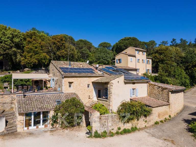 House Saint-Michel-d'Euzet - 8 bedrooms - 377m²