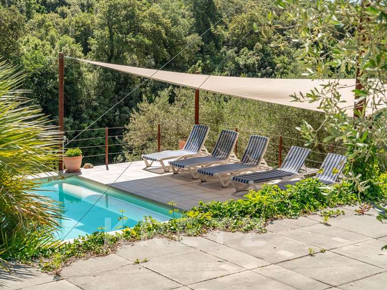 House Saint-Michel-d'Euzet - 8 bedrooms - 377m²