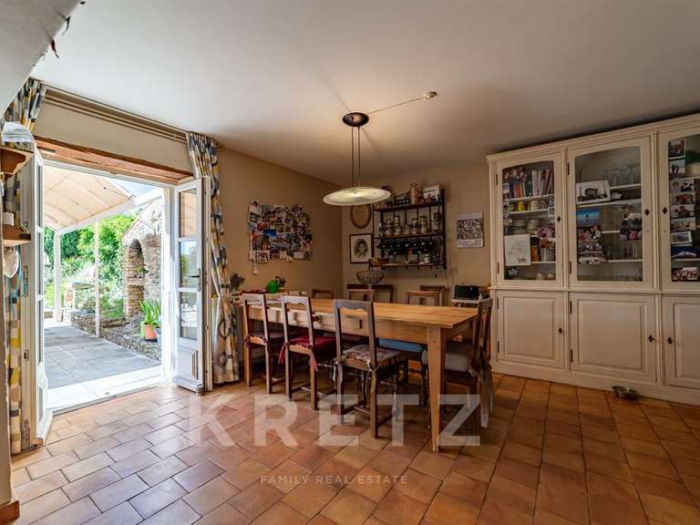 House Saint-Michel-d'Euzet - 8 bedrooms - 377m²