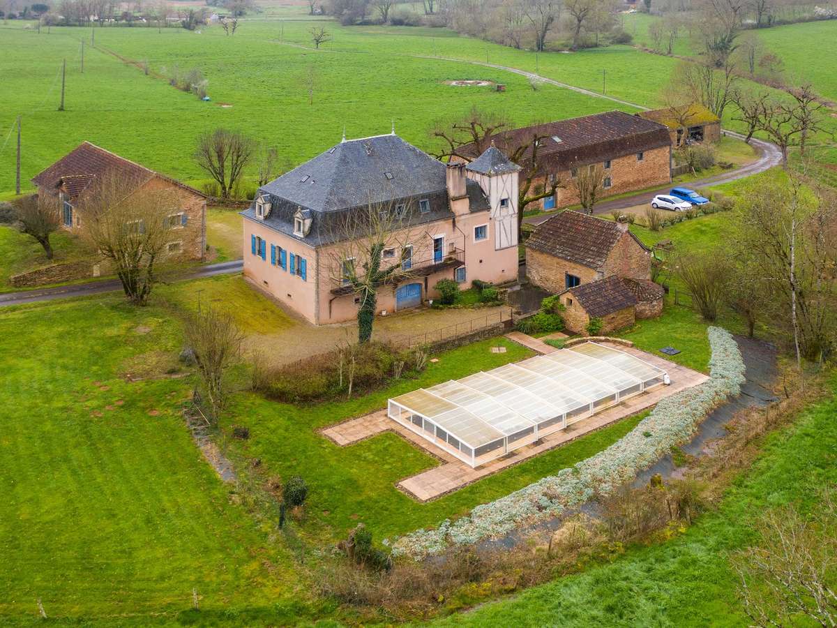 Maison Saint-Michel-Loubéjou