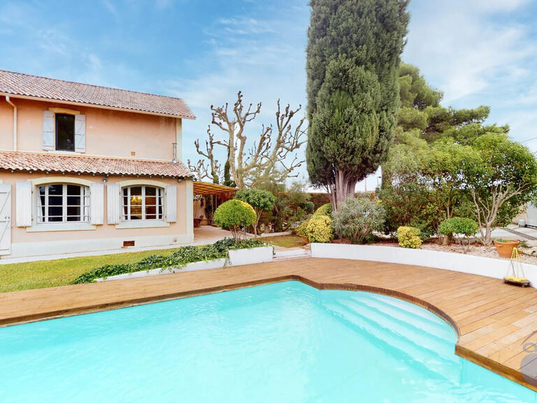 Vente Maison Saint-Mitre-les-Remparts - 2 chambres