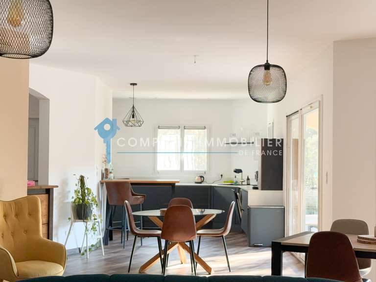 Maison Saint-Mitre-les-Remparts - 4 chambres - 130m²