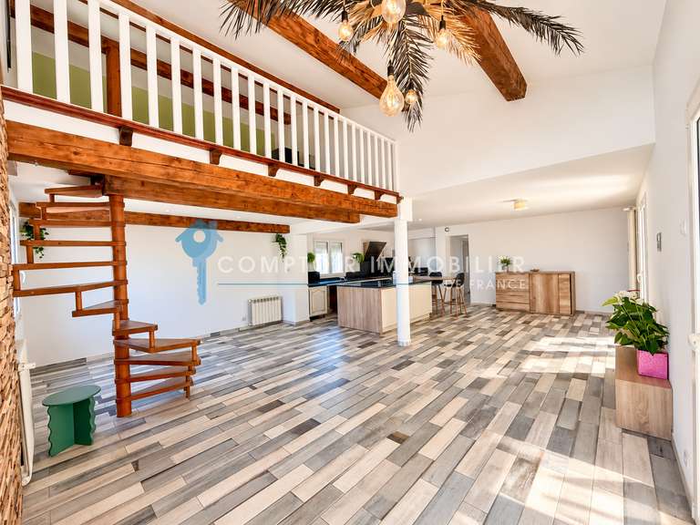 Maison Saint-Mitre-les-Remparts - 2 chambres - 125m²