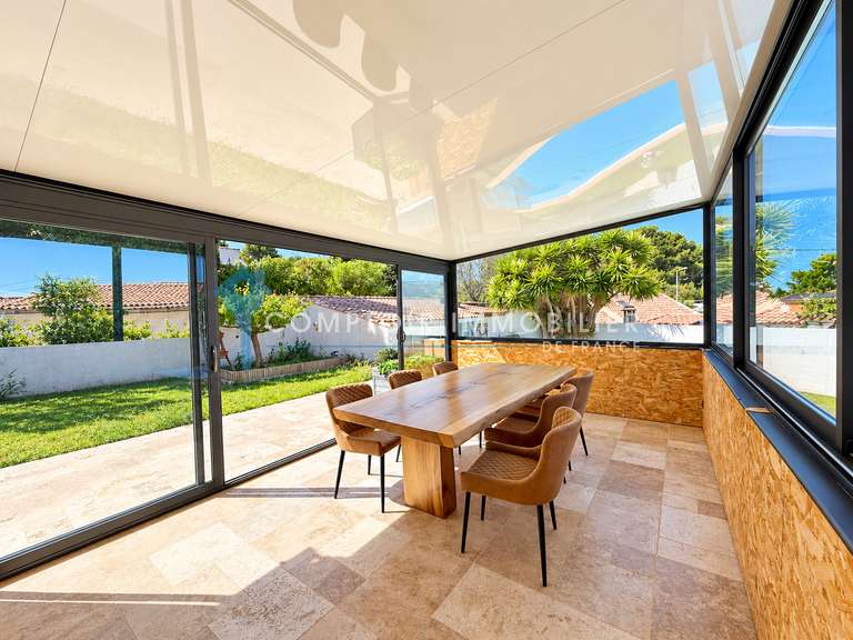 Maison Saint-Mitre-les-Remparts - 2 chambres - 125m²