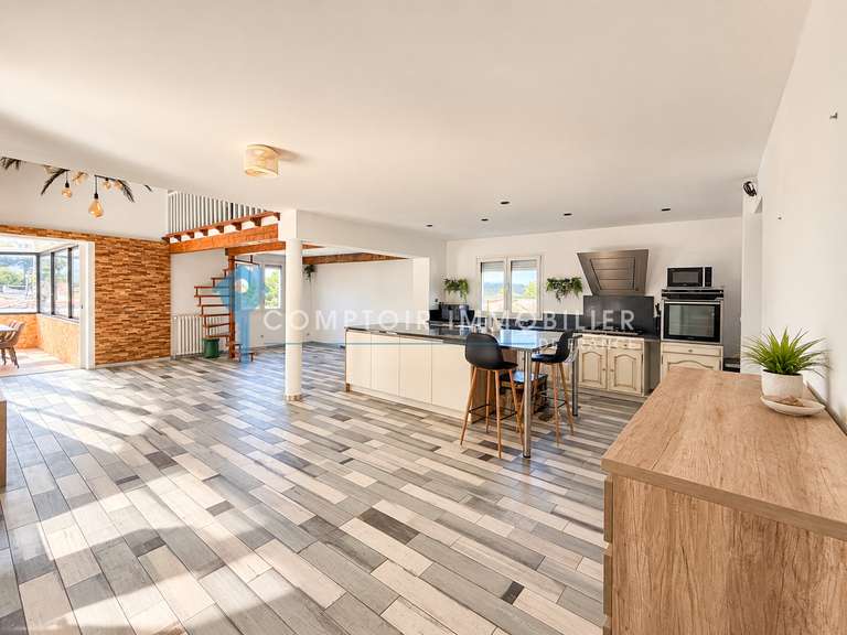 Maison Saint-Mitre-les-Remparts - 2 chambres - 125m²