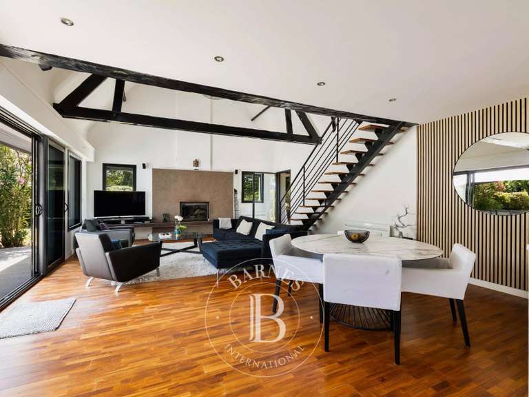 Maison Saint-Nazaire - 4 chambres - 206m²