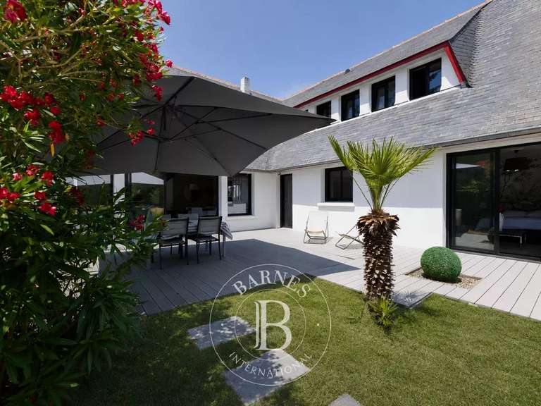 Maison Saint-Nazaire - 4 chambres - 206m²