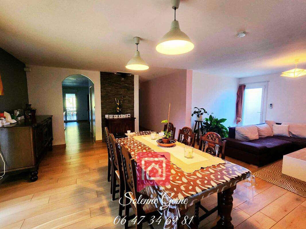 House Saint-Nazaire-de-Ladarez