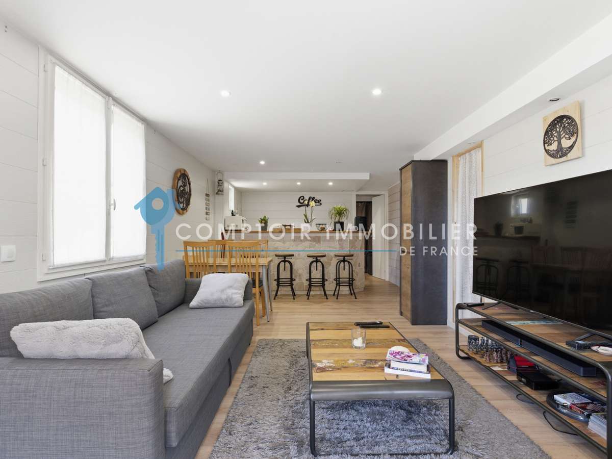 Maison Saint-Nazaire-les-Eymes