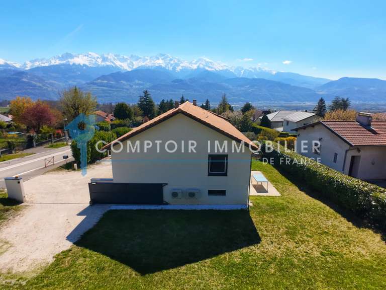 Maison Saint-Nazaire-les-Eymes - 4 chambres - 158m²