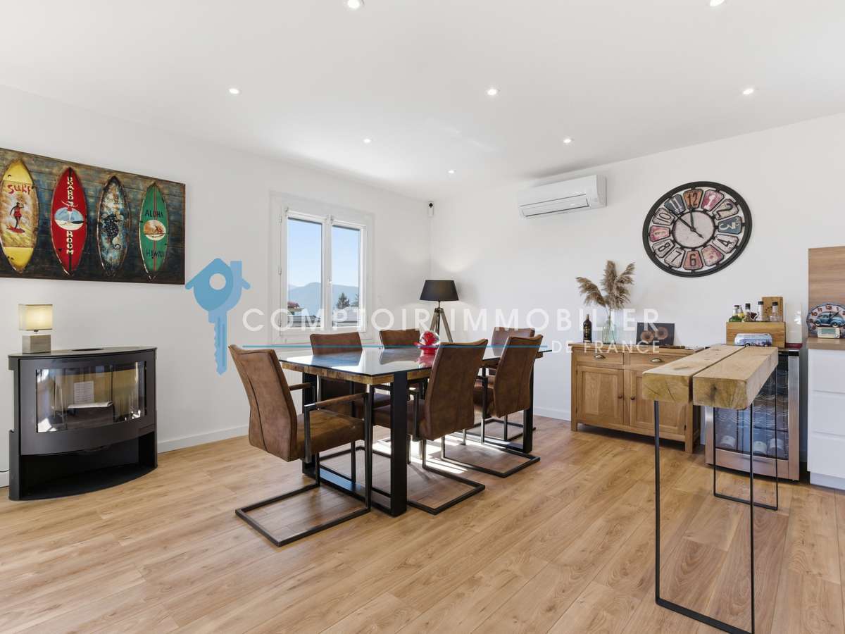 Maison Saint-Nazaire-les-Eymes