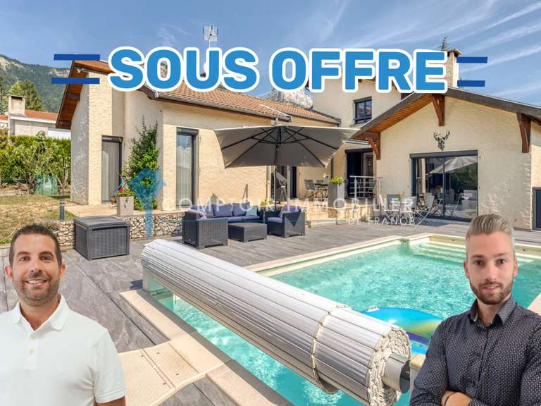 House Saint-Nazaire-les-Eymes - 4 bedrooms - 152m²