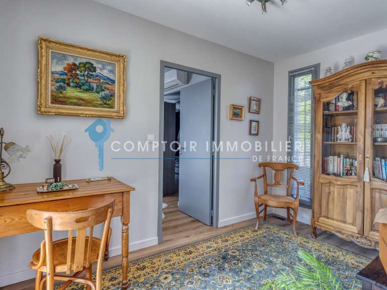 Maison Saint-Nazaire-les-Eymes - 4 chambres - 152m²