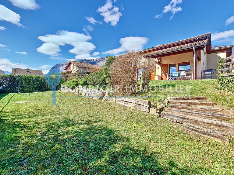 Villa Saint-Nazaire-les-Eymes - 4 chambres - 135m²