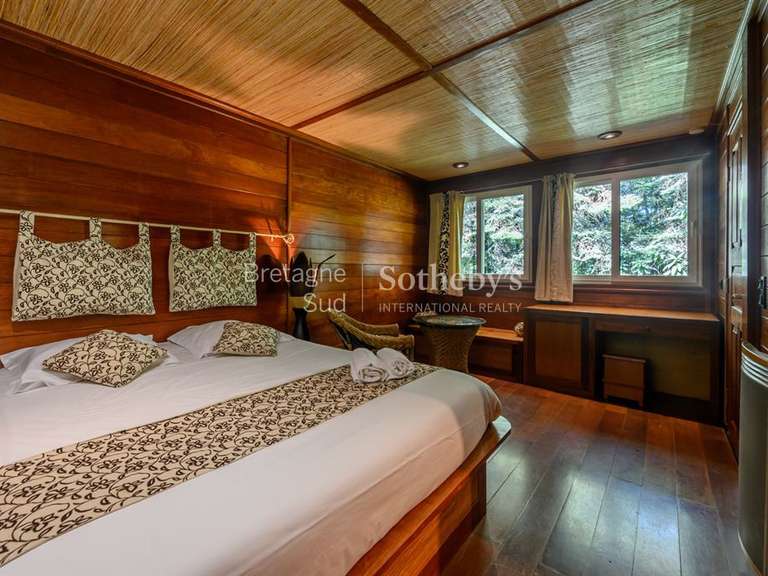 Maison Saint-Nolff - 12 chambres - 1335m²