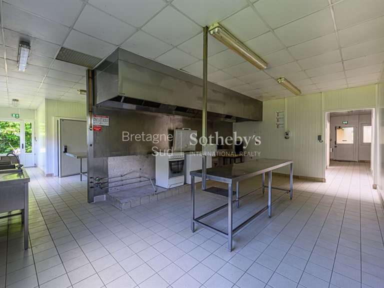 Maison Saint-Nolff - 12 chambres - 1335m²