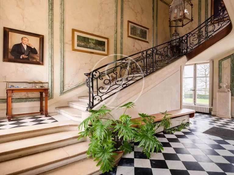 Château Saint-Nom-la-Bretèche - 10 chambres - 1468m²