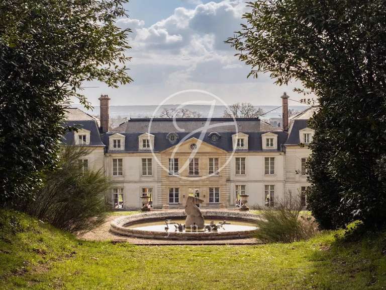 Château Saint-Nom-la-Bretèche - 10 chambres - 1468m²
