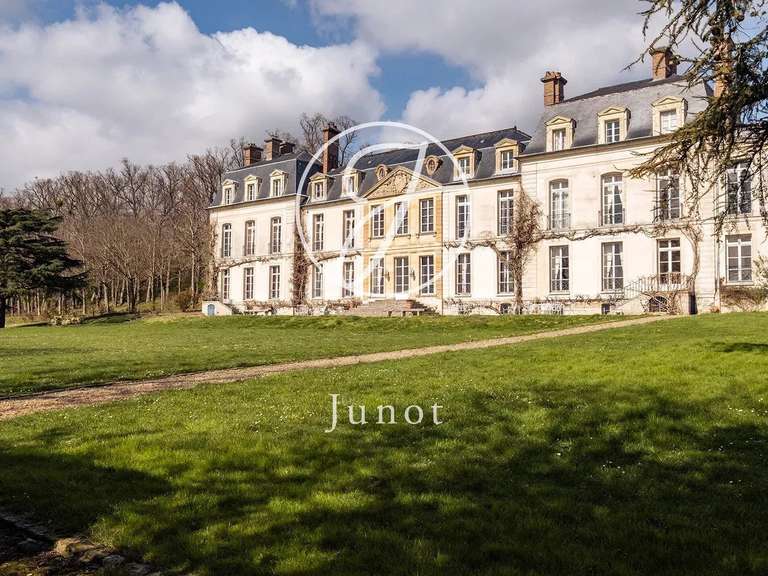 Château Saint-Nom-la-Bretèche - 10 chambres - 1468m²