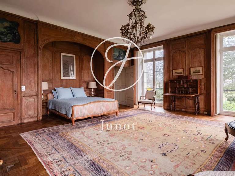 Château Saint-Nom-la-Bretèche - 10 chambres - 1468m²