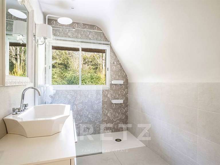 Maison Saint-Nom-la-Bretèche - 5 chambres - 156m²