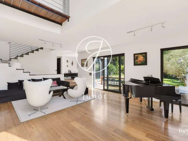 Maison Saint-Nom-la-Bretèche - 4 chambres - 317m²