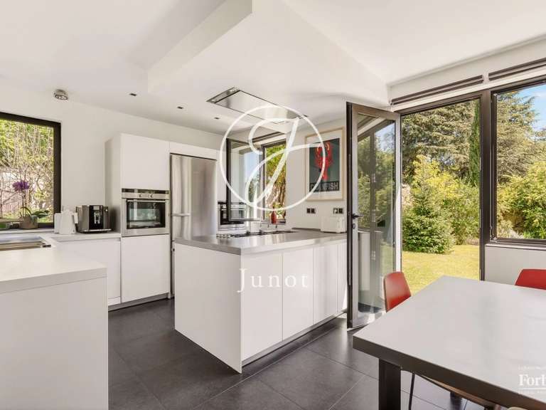 Maison Saint-Nom-la-Bretèche - 4 chambres - 317m²