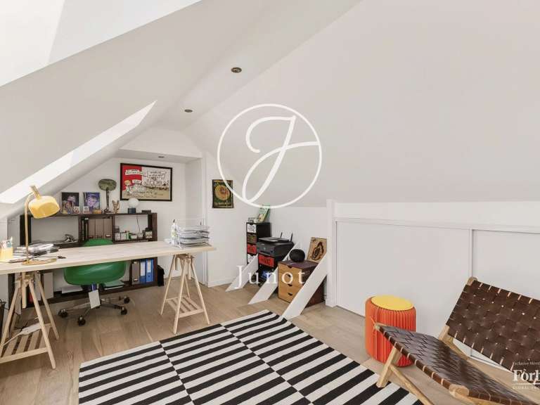 Maison Saint-Nom-la-Bretèche - 4 chambres - 317m²