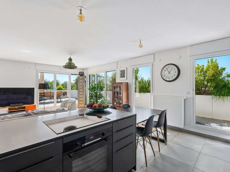 Apartment Saint-Ouen - 3 bedrooms - 190m²