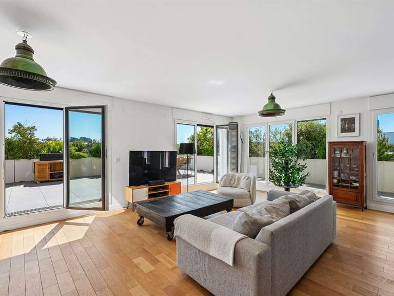 Apartment Saint-Ouen - 3 bedrooms - 190m²