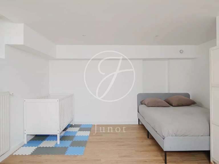 House Saint-Ouen-sur-Seine - 7 bedrooms - 216m²