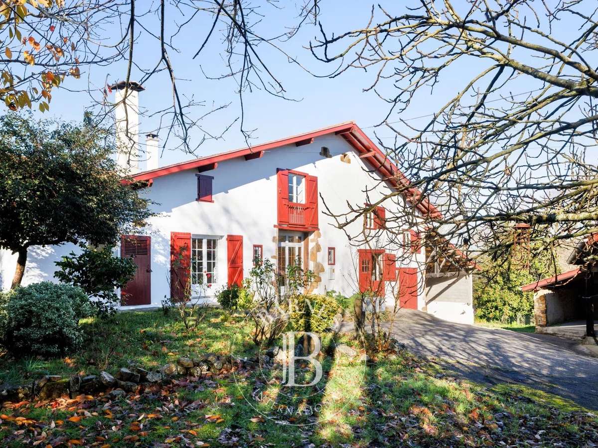 Bien atypique Saint-Palais