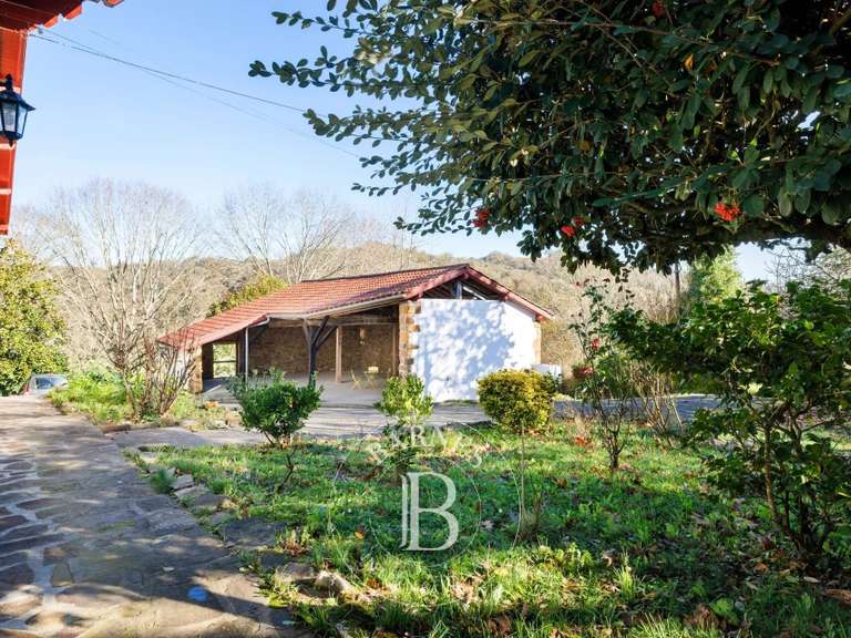 Bien atypique Saint-Palais - 4 chambres - 427m²