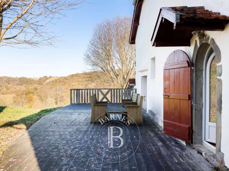 Bien atypique Saint-Palais - 4 chambres - 427m²