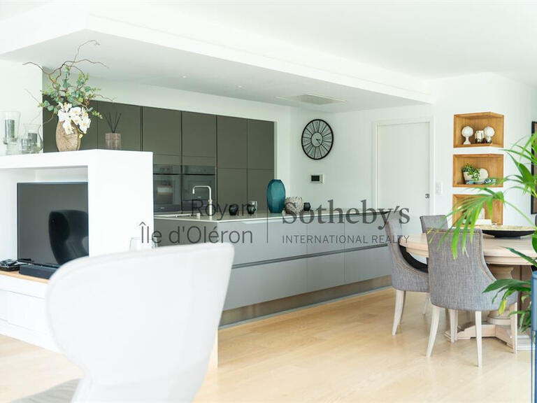 House Saint-Palais-sur-Mer - 3 bedrooms - 190m²