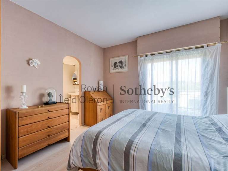 Maison Saint-Palais-sur-Mer - 6 chambres - 304m²