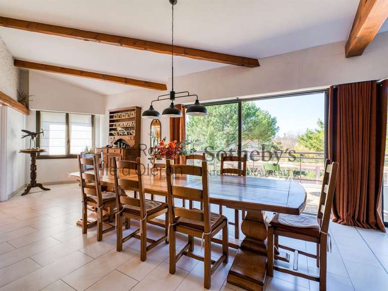 Maison Saint-Palais-sur-Mer - 6 chambres - 304m²