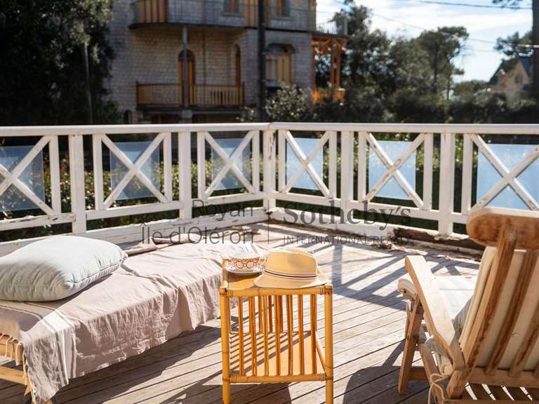 House with Sea view Saint-Palais-sur-Mer - 5 bedrooms - 240m²