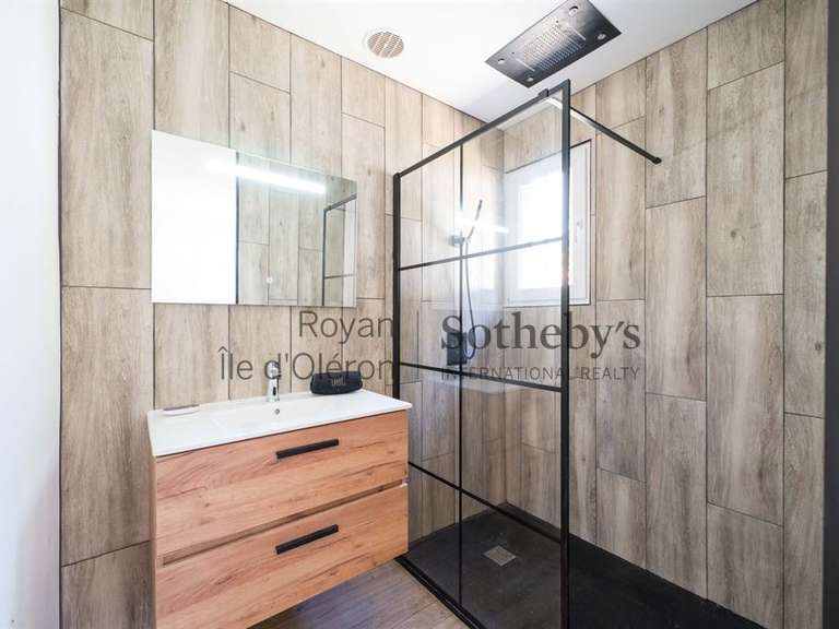 House with Sea view Saint-Palais-sur-Mer - 4 bedrooms - 290m²