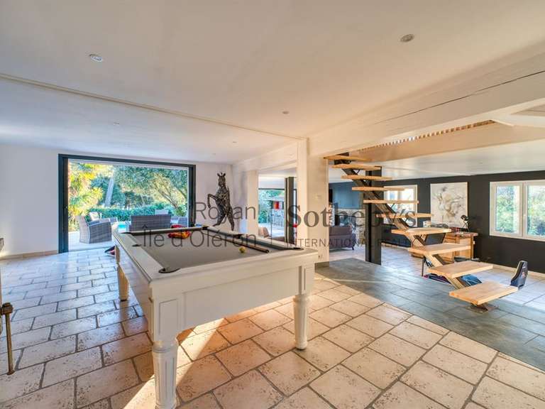 House with Sea view Saint-Palais-sur-Mer - 4 bedrooms - 290m²