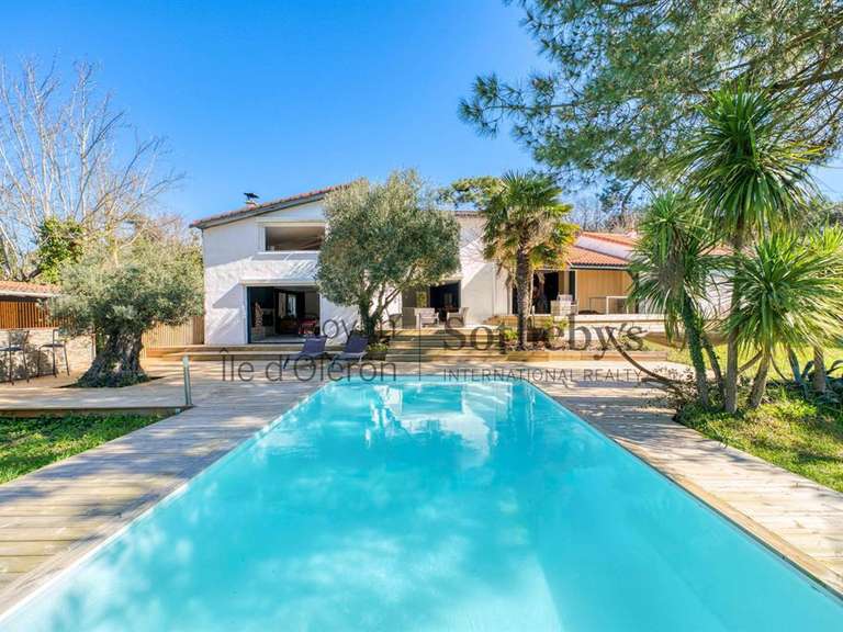 House with Sea view Saint-Palais-sur-Mer - 4 bedrooms - 290m²