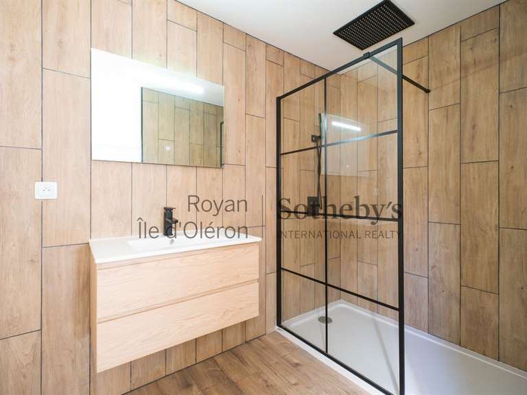 House with Sea view Saint-Palais-sur-Mer - 4 bedrooms - 290m²